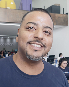 /assets/sobre/turma/06.jpg